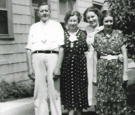 Harry Kaper & Amelia Serné met hun dochters Rose en Catherine