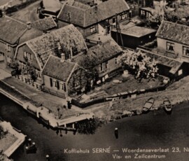 Koffiehuis Serné - Woerdenseverlaat te Nieuwkoop (datum: jaren '50?)
