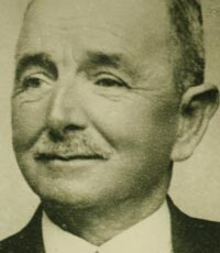 Johannes Marie (Jo) Hulsman Beroep: sergeant-majoor administrateur gehuwd met Johanna Maria Sernée