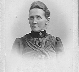 Petronella Sernee - Groeneveld (8 juni 1853 te Haarlem - 25 juli 1932 te Haarlem)