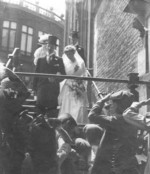 Trouwfoto van het echtpaar Pieter Gerardus Serné en Johanna Catharina Coert (6 juni 1918)