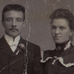 Albertus Serné, geboren op 27-03-1880 te Haarlem, overleden 1912 te (USA), Gehuwd op 23-jarige leeftijd op 04-11-1903 te Haarlem met Alida Hendrika van Stam, 21 jaar oud, geboren op 18-09-1882 te Haarlemmermeer, overleden in USA 1969.